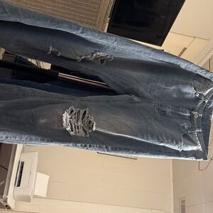 Women's Distressed Blue Cropped Jeans